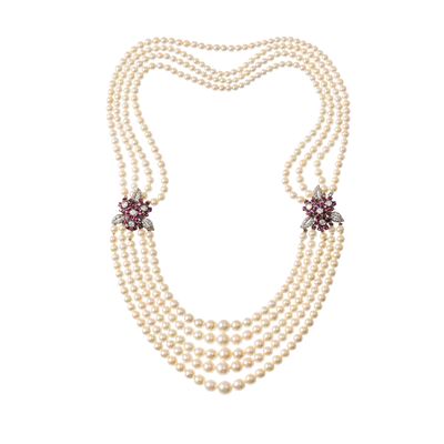 Parure in oro bianco 18 kt con perle coltivate giapponesi, diamanti taglio Huit Huit e rubini
