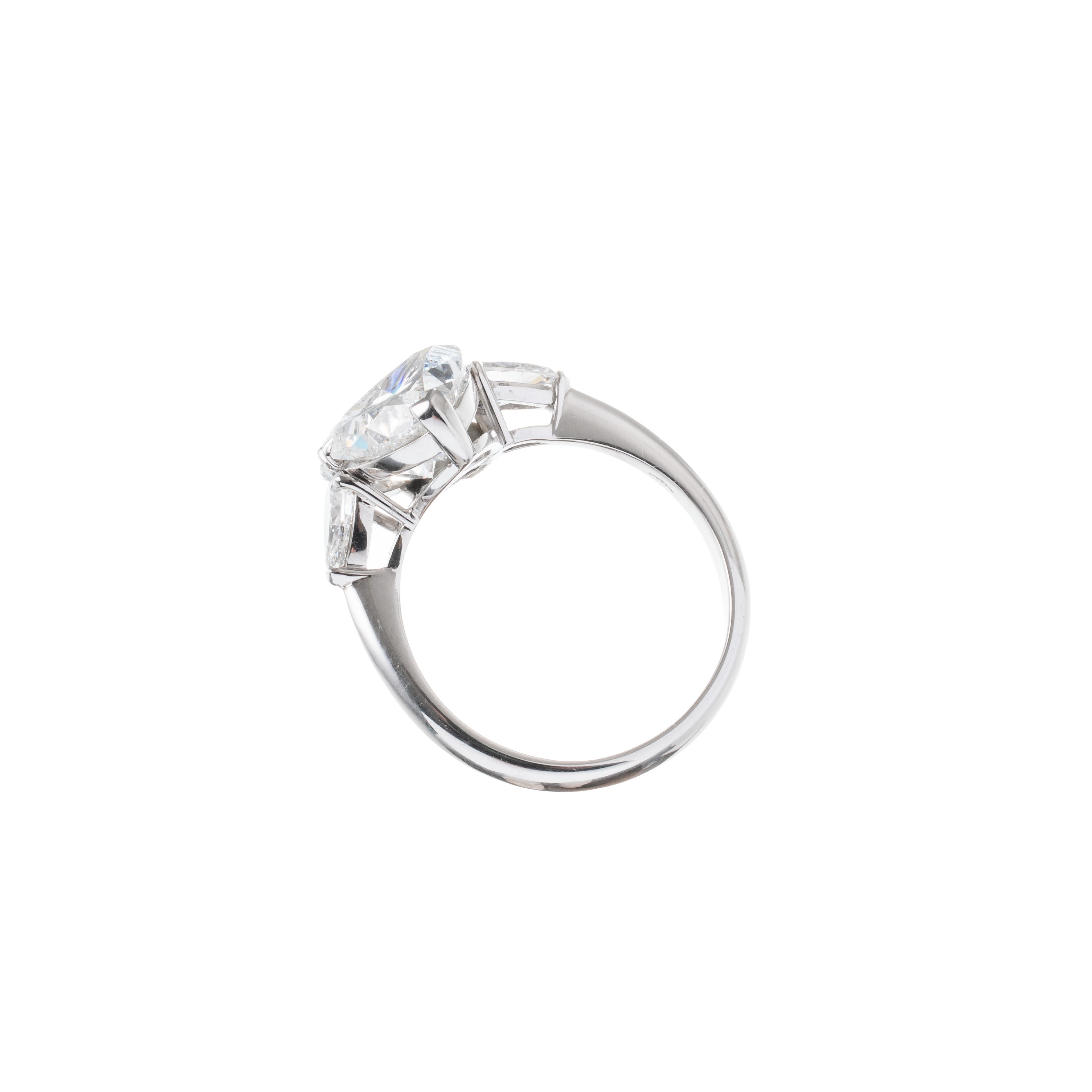 Anello con coppia di diamanti a forma di cuore