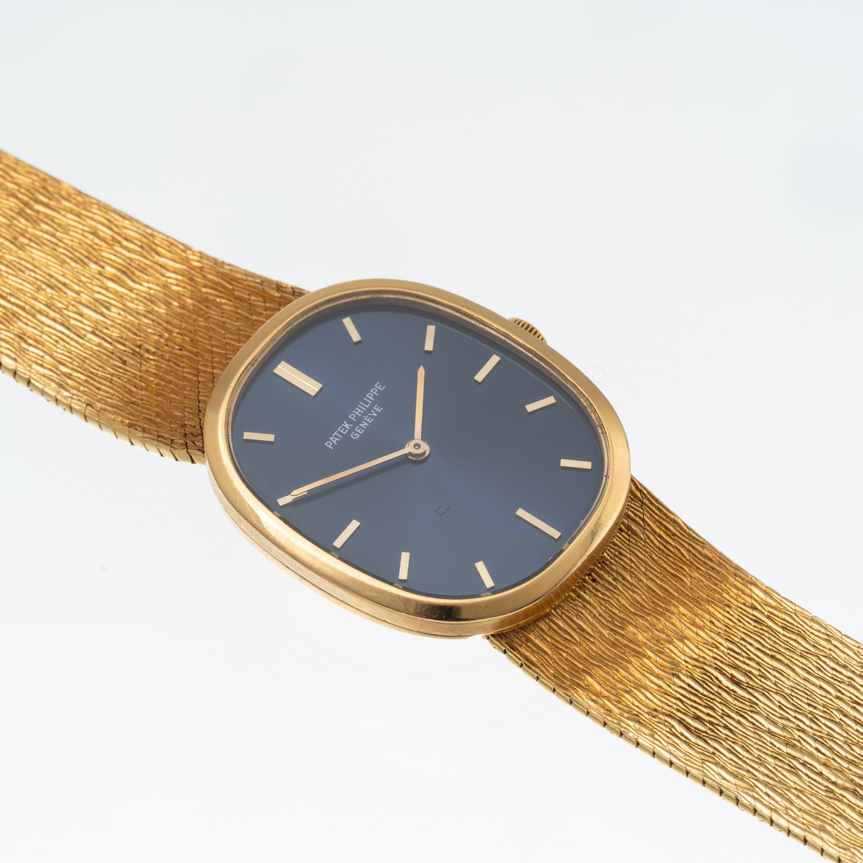 Patek Philippe - Ellipse, orologio solo tempo a carica manuale in oro giallo 18 kt con quadrante ...