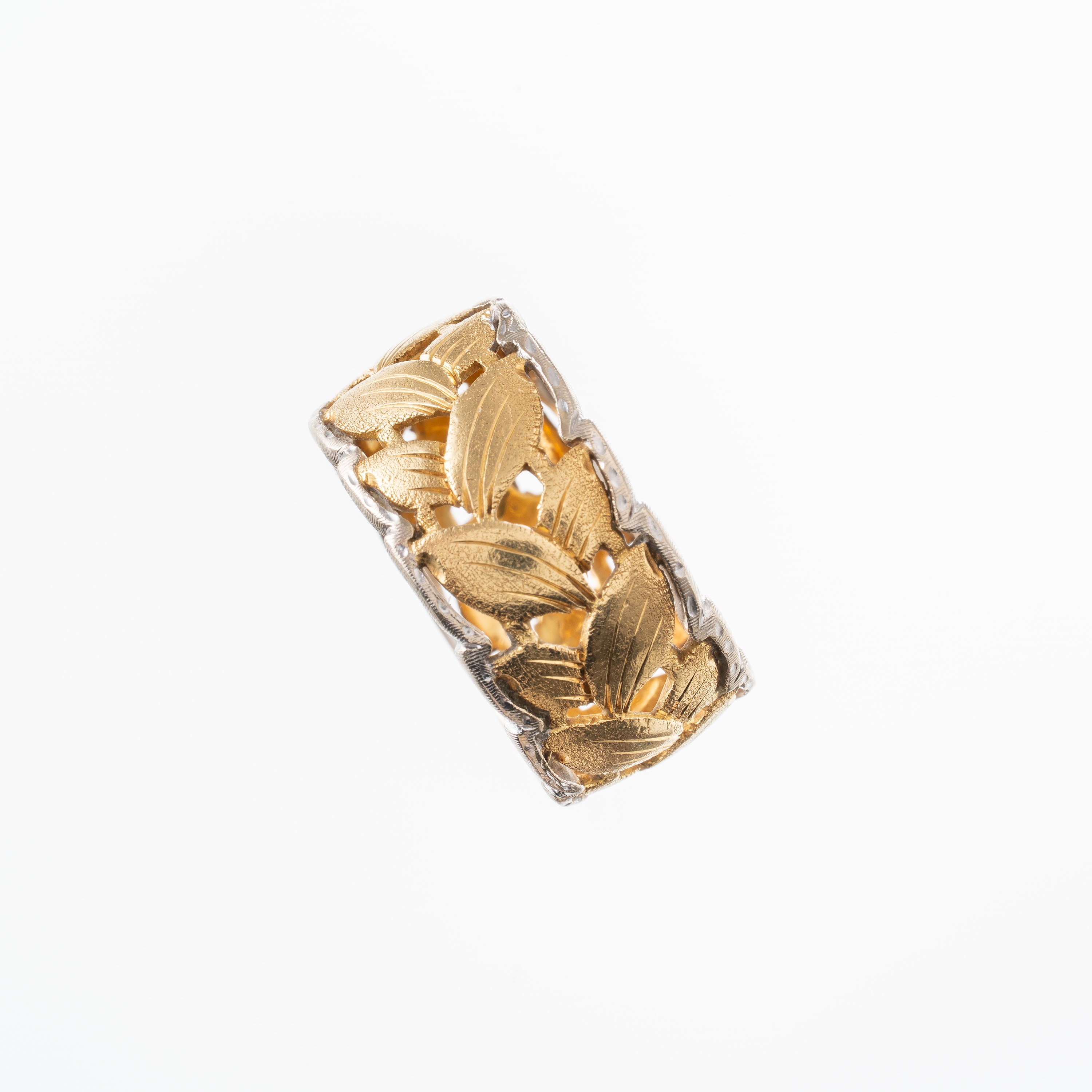 Buccellati, Anello in oro giallo e bianco 18 kt con incisione