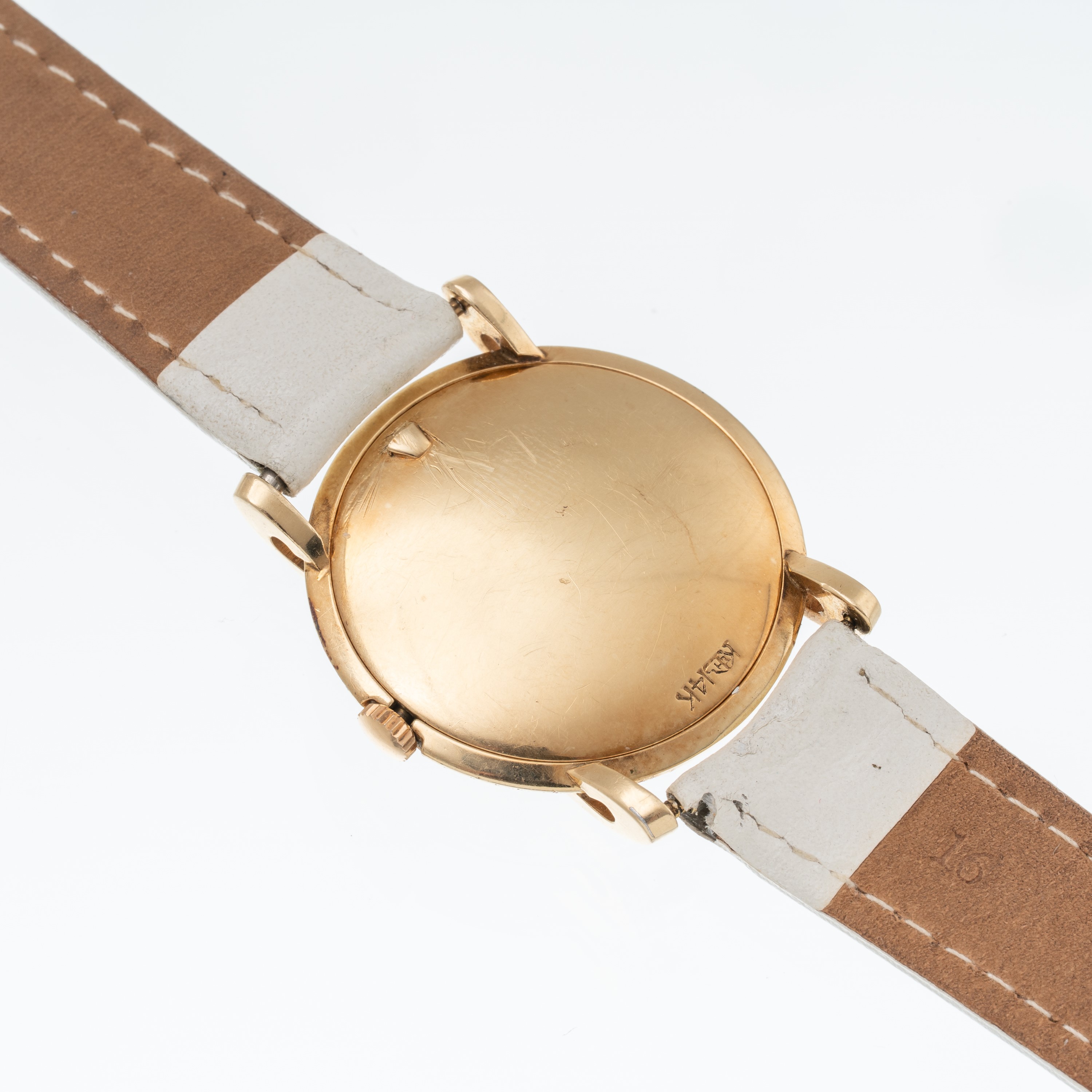 Longines - Orologio solo tempo in oro giallo 14 kt con quadrante argenté, riferimento 207