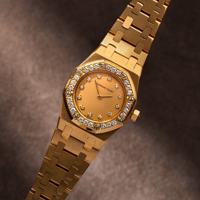 Audemars Piguet - Royal Oak Lady 6007BA, orologio solo tempo al quarzo in oro giallo 18 kt con di...