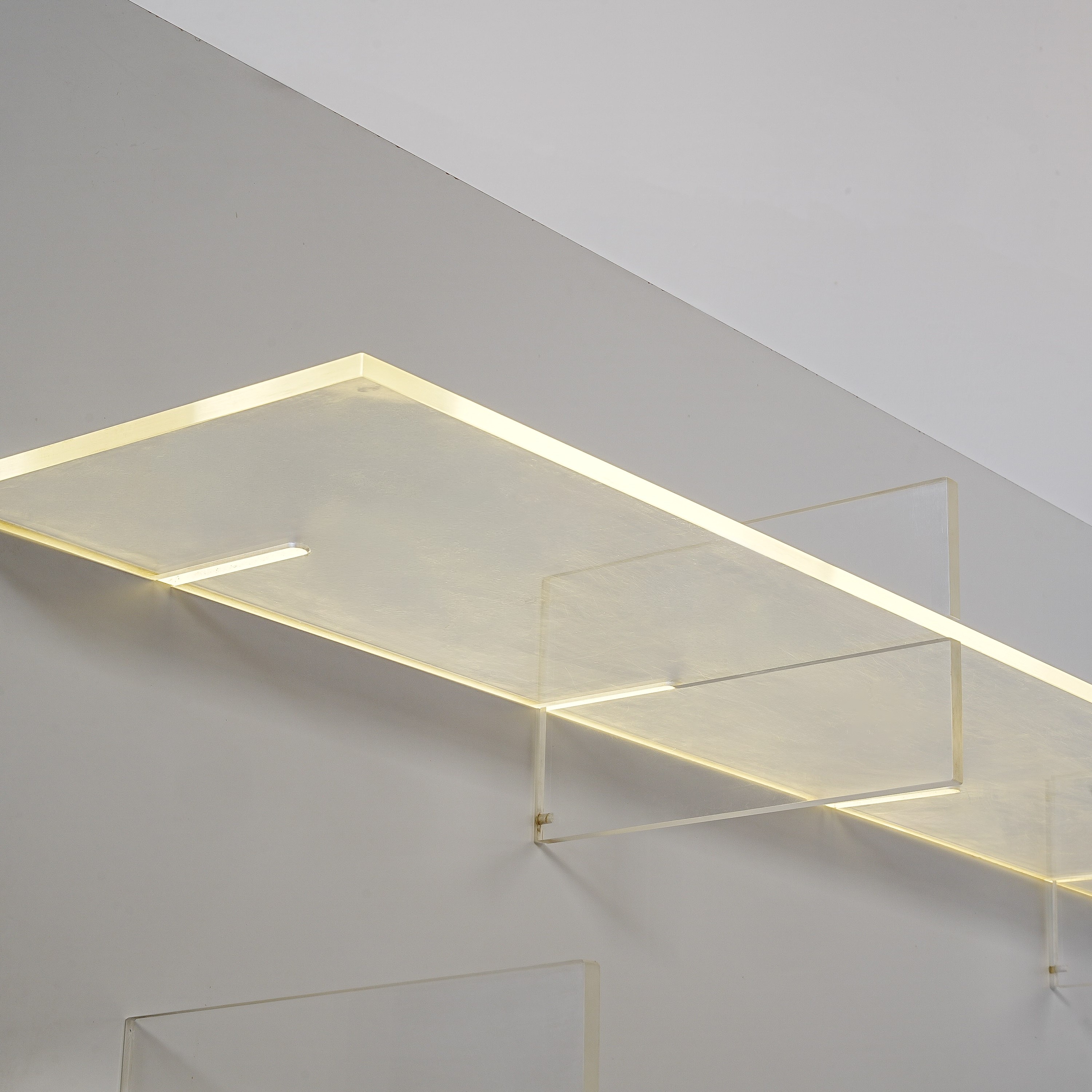 Roberto Monsani - Libreria retroilluminata “Night and Day”