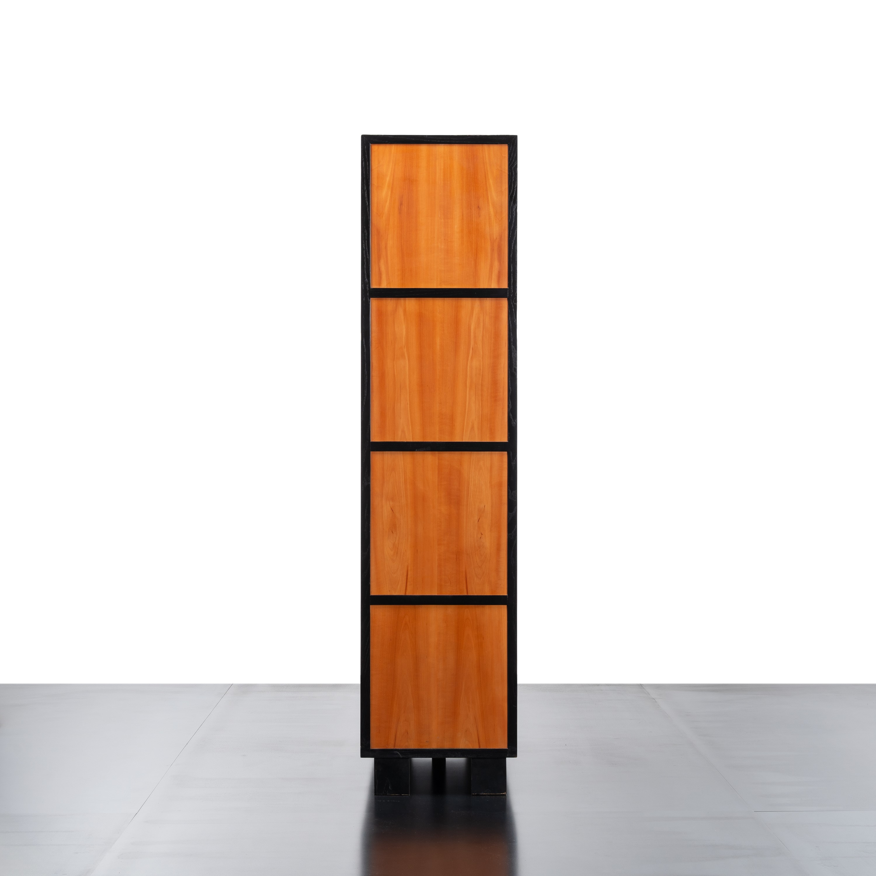 Sawaya & Moroni - Vic Cabinet