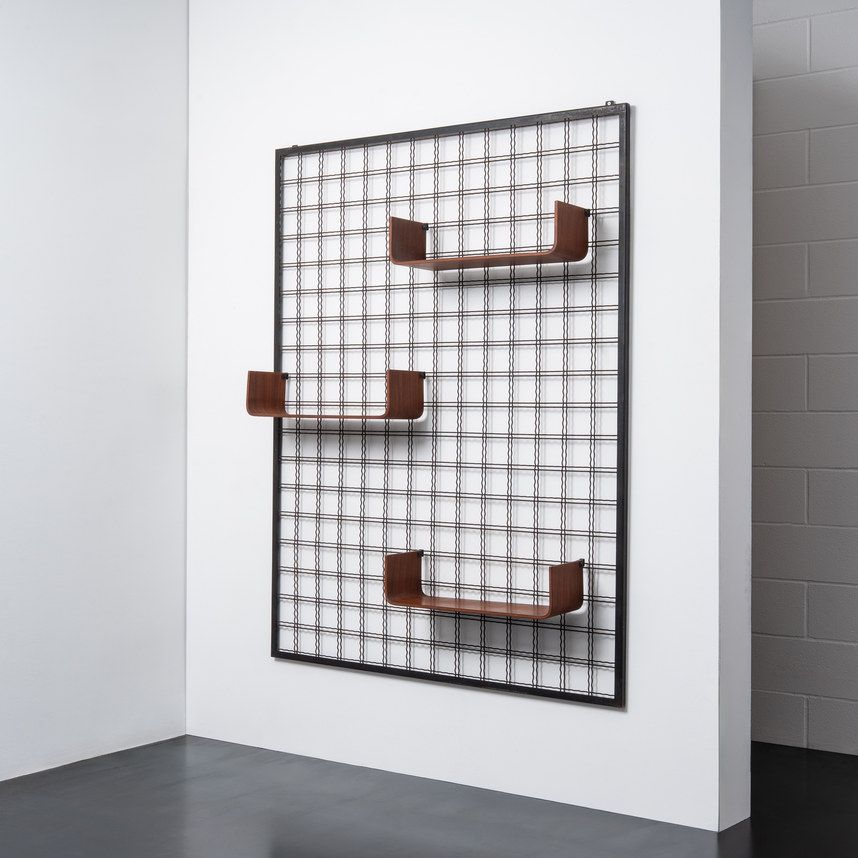 Giancarlo Pozzo - Libreria modulabile in metallo e ripiani in legno (produzione Arform, 1956)