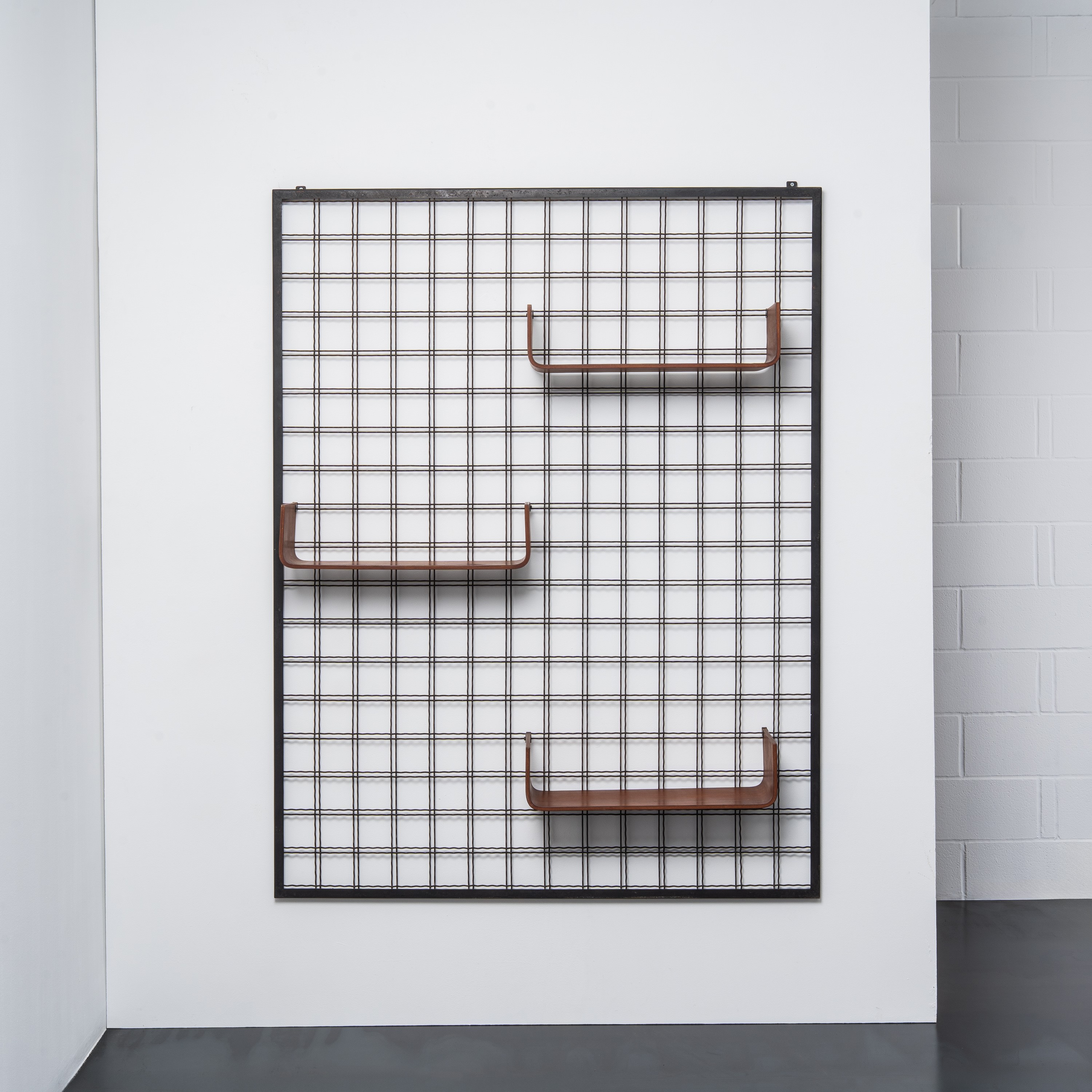 Giancarlo Pozzo - Libreria modulabile in metallo e ripiani in legno (produzione Arform, 1956)