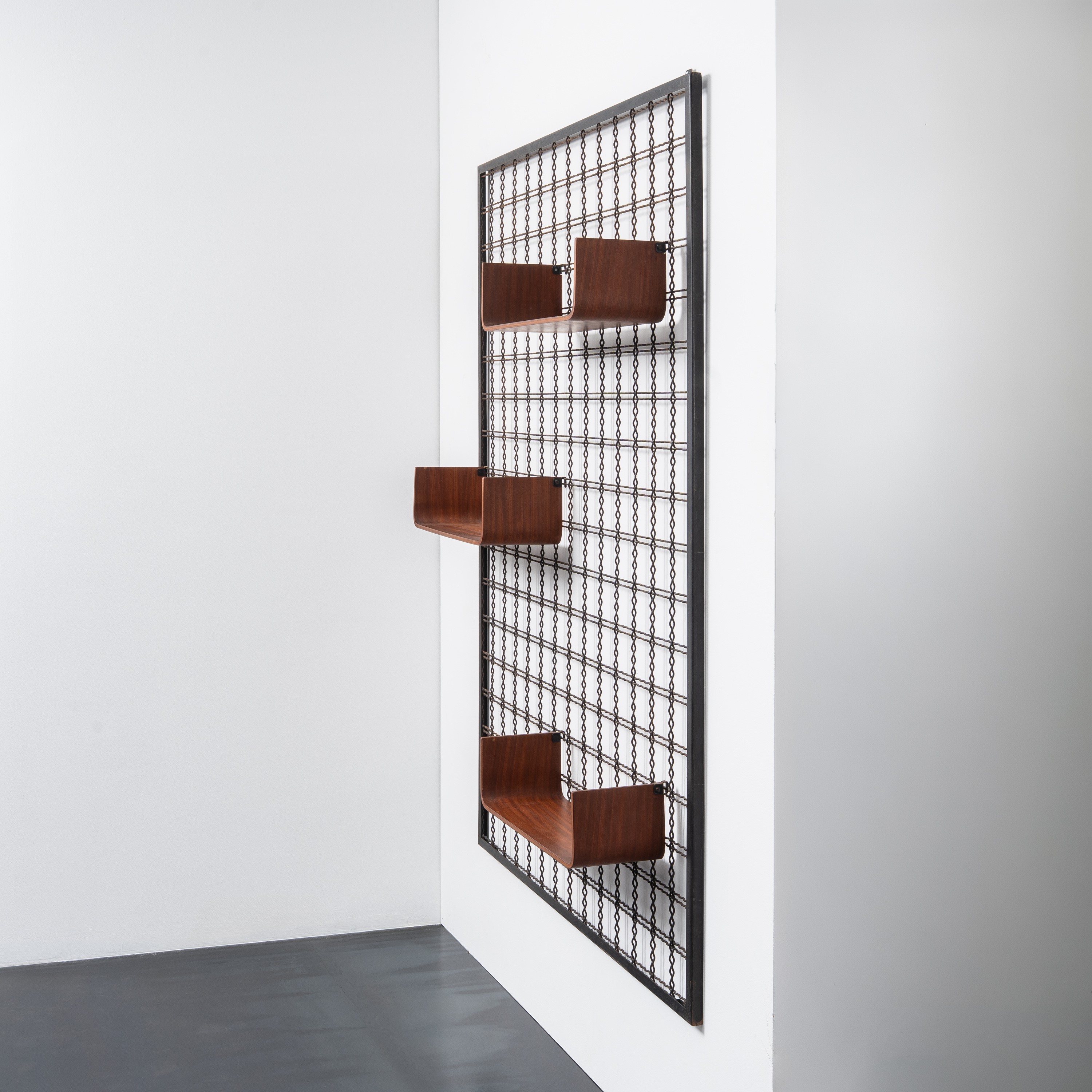 Giancarlo Pozzo - Libreria modulabile in metallo e ripiani in legno (produzione Arform, 1956)