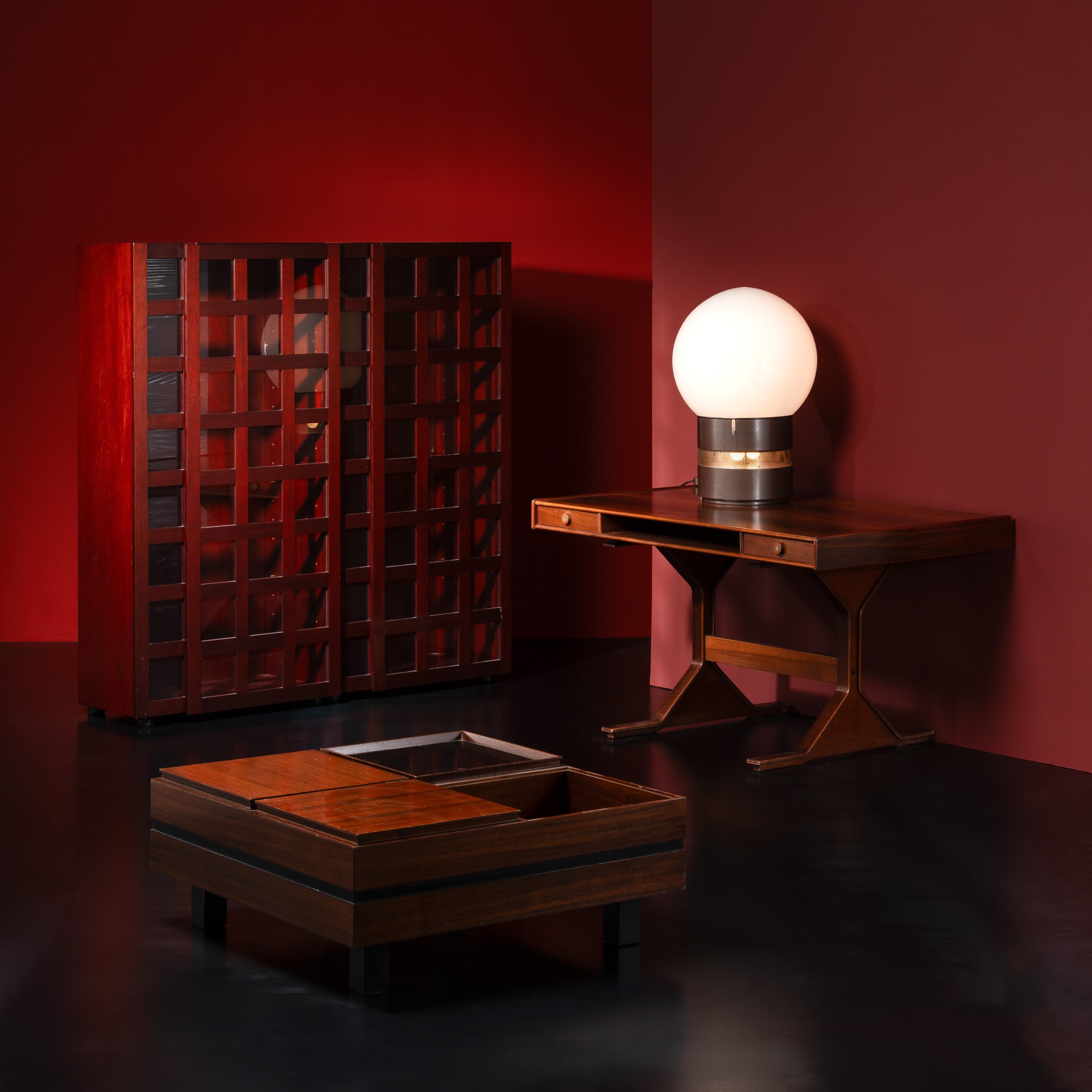 Gianfranco Frattini - Console in legno laccato