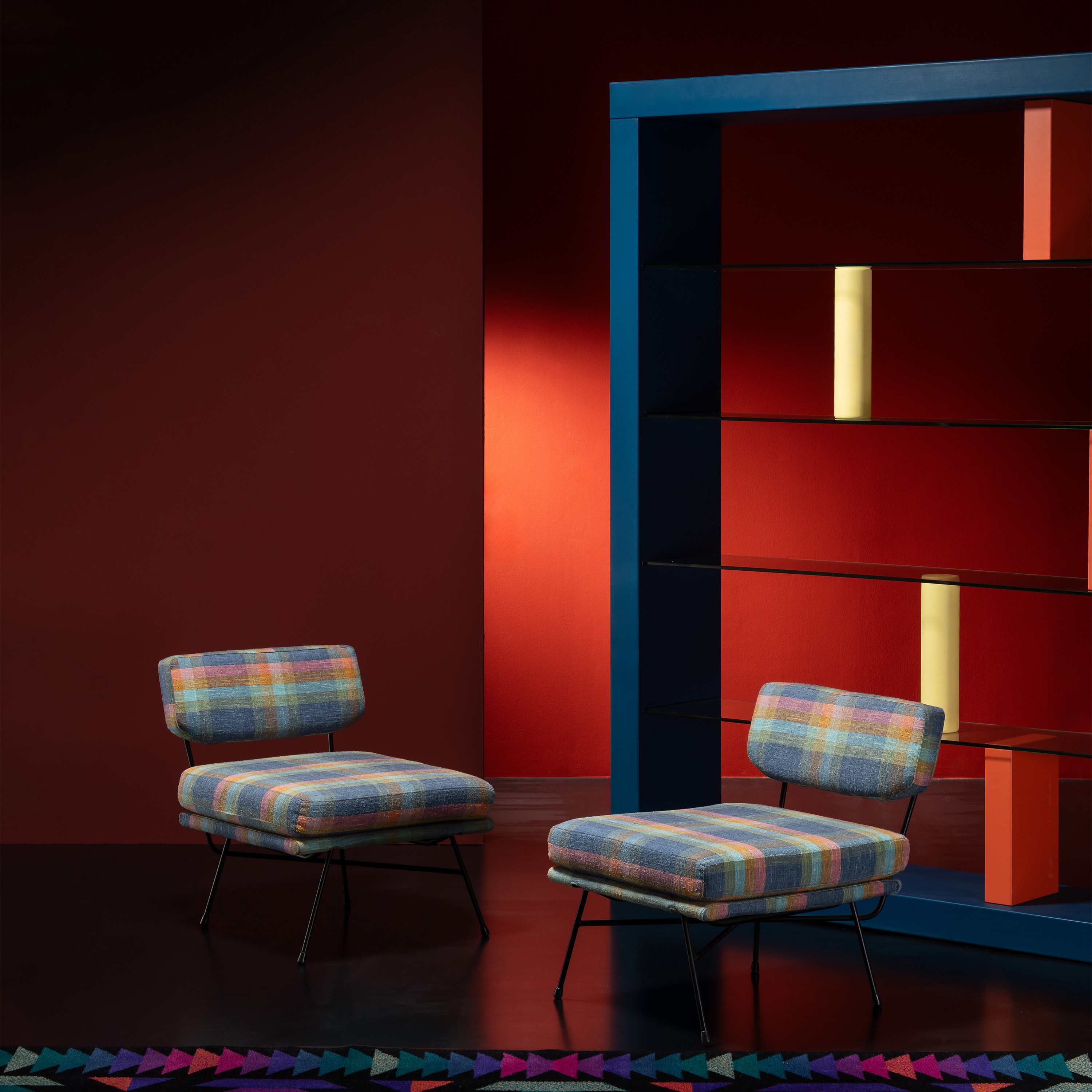 Ettore Sottsass Jr - Libreria “Giorno”, struttura in legno laccato e piani in cristallo