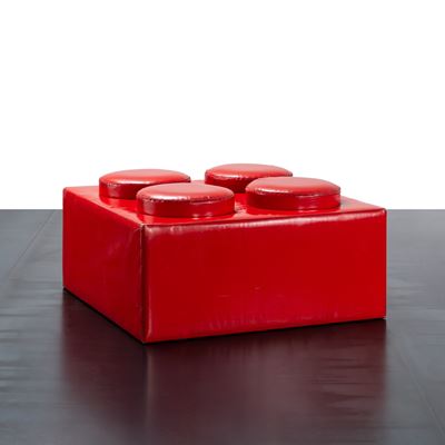 Pouf “Lego” in legno e ABS