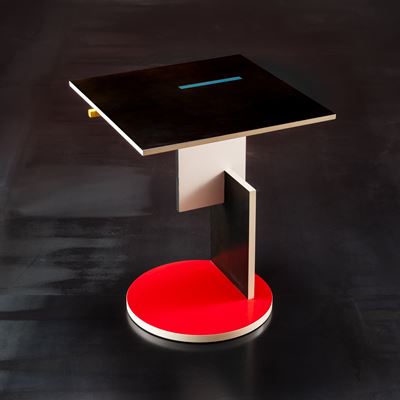 Tavolino “Rietveld” in legno laccato (produzione Cassina), anni ’80