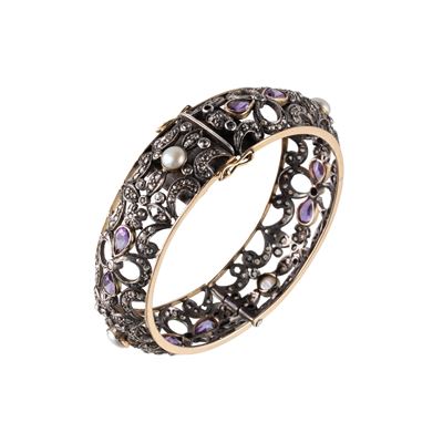 Bracciale rigido, oro 18 kt e argento, perle e ametiste con chiusura a snodo