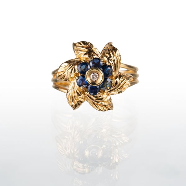 ANELLO FIORE IN ORO GIALLO 18 KT CON DIAMANTE E ZAFFIRI