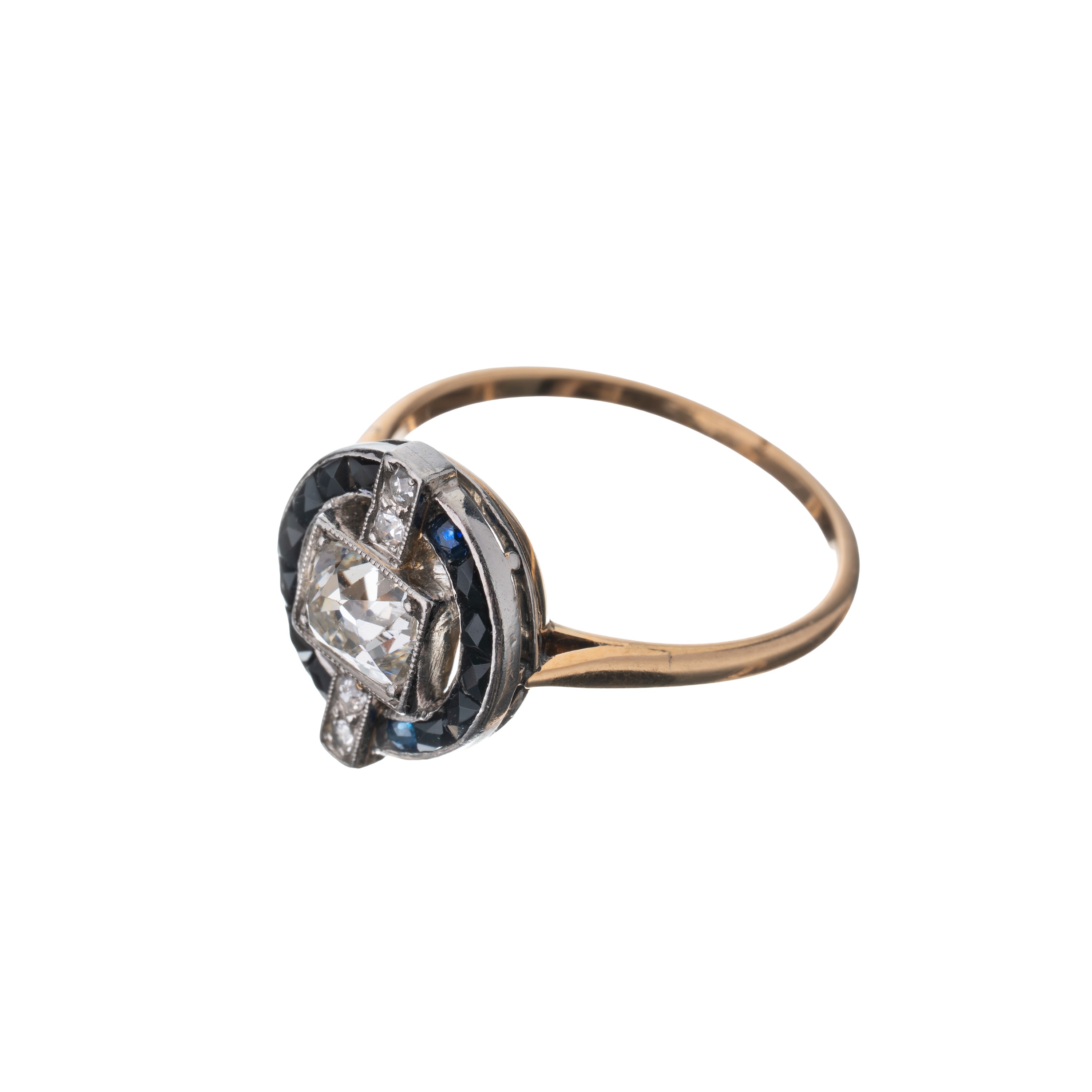 Anello in oro giallo 18 kt con onice e diamanti