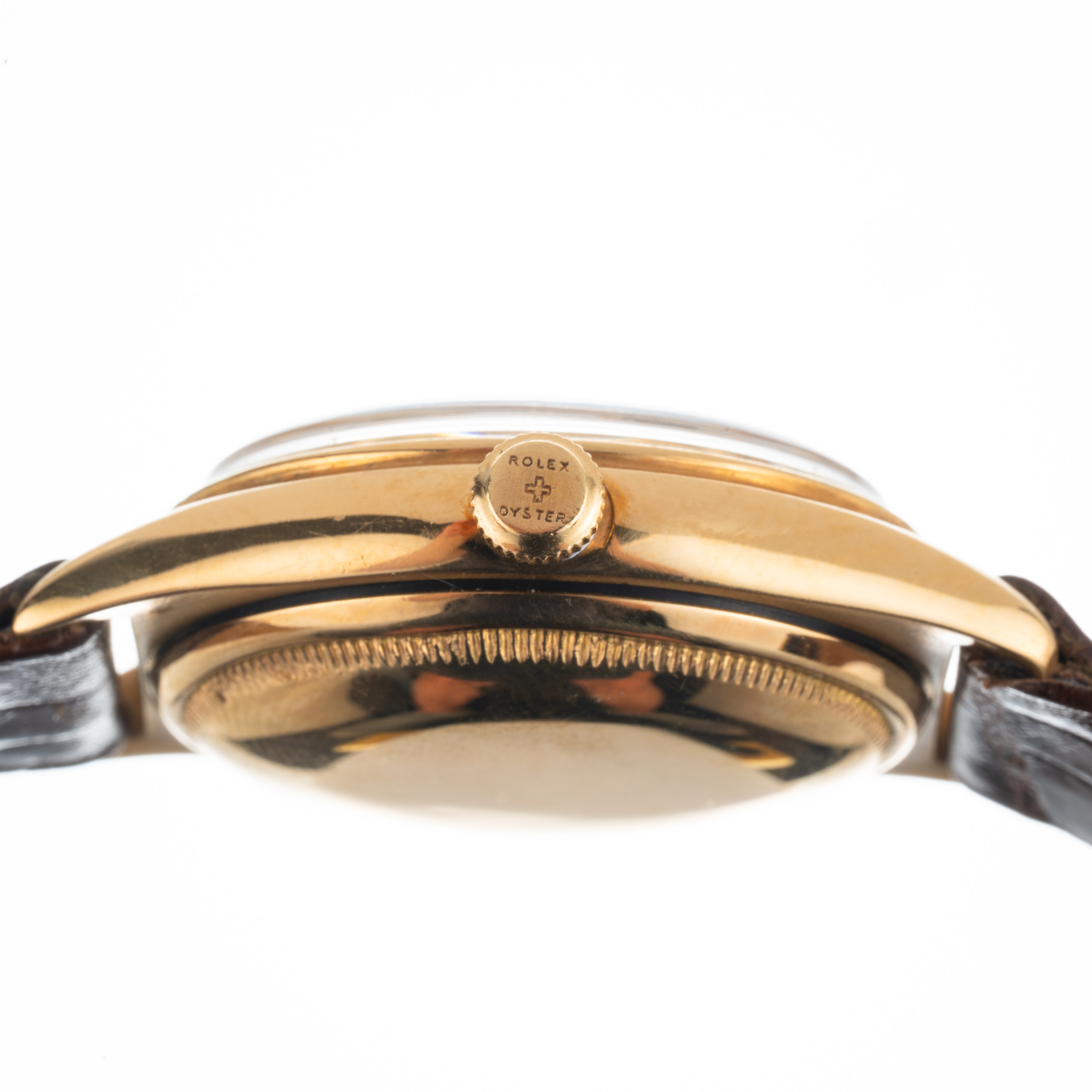 Rolex - Ovettone 5030 in oro giallo 18 kt con quadrante bianco e datario a ore tre