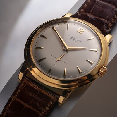 Calatrava, orologio solo tempo in oro giallo 18 kt con quadrante argenté e piccoli secondi