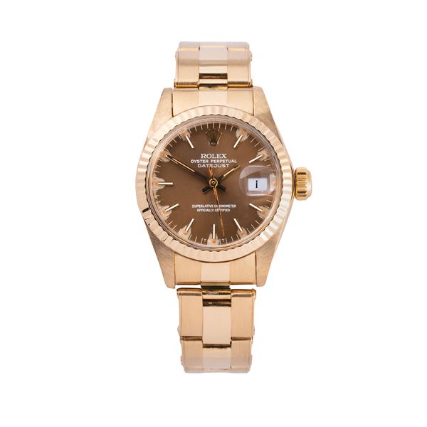 ROLEX - ROLEX - DATEJUST OROLOGIO A CARICA AUTOMATICA IN ORO GIALLO 18KT CON BRACCIALE RIVETTI ROLEX IN ORO GIALLO 18KT E QUADRANTE MARRONE CON DATARIO AD ORE TRE