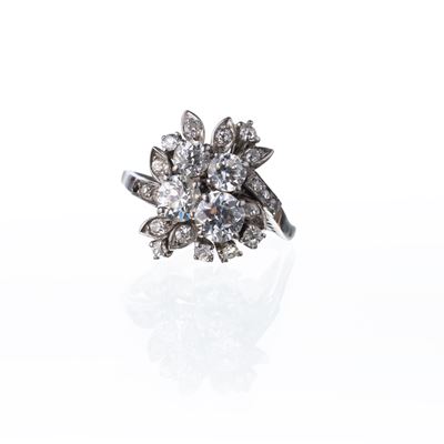 Anello in platino con diamanti taglio Vecchia Europa