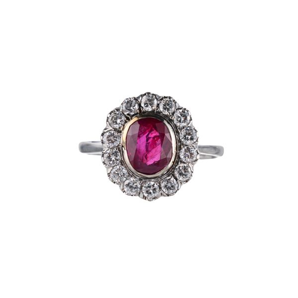 ANELLO IN ORO 18 KT CON RUBINO