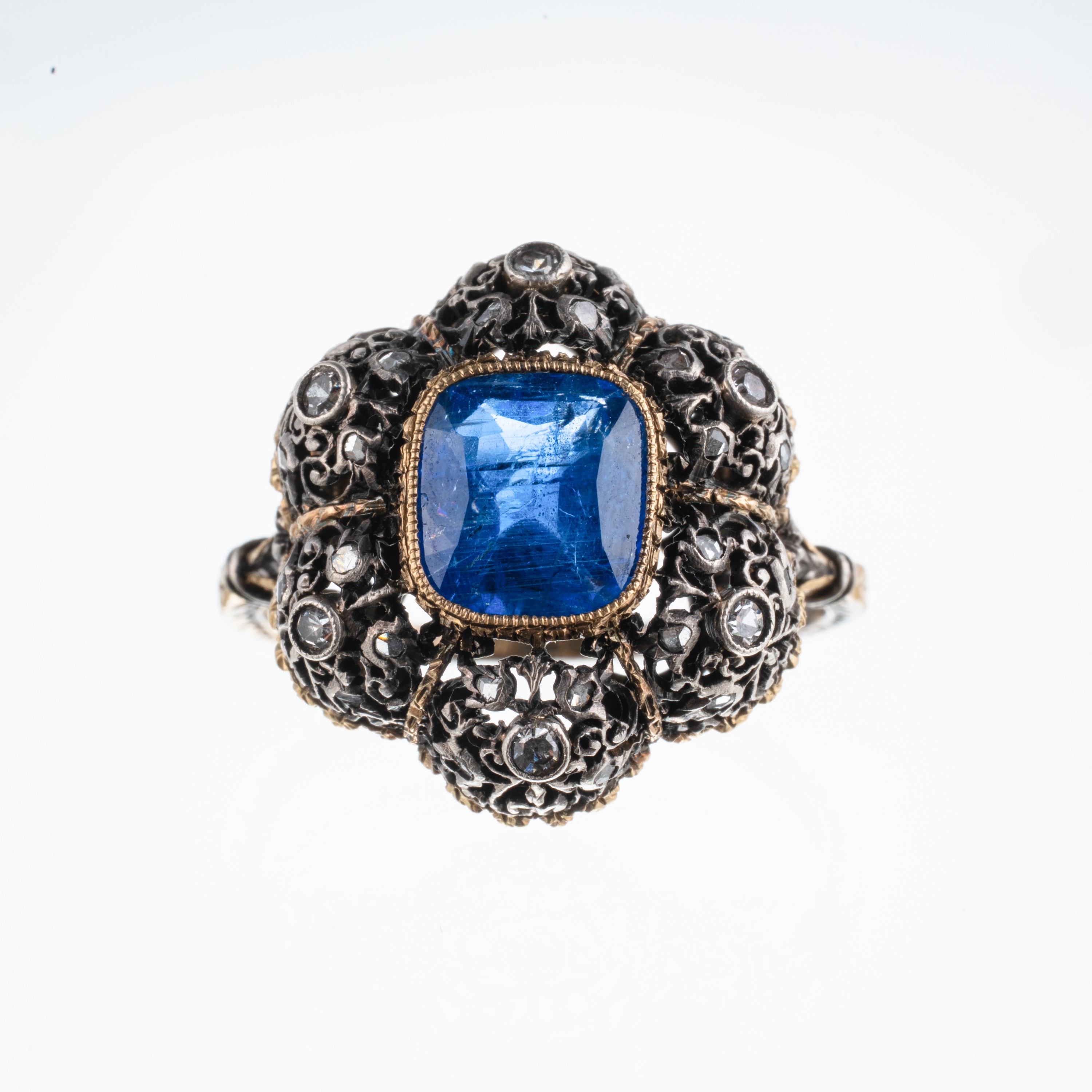 M. Buccellati - Anello in oro giallo 18 kt e argento con zaffiro