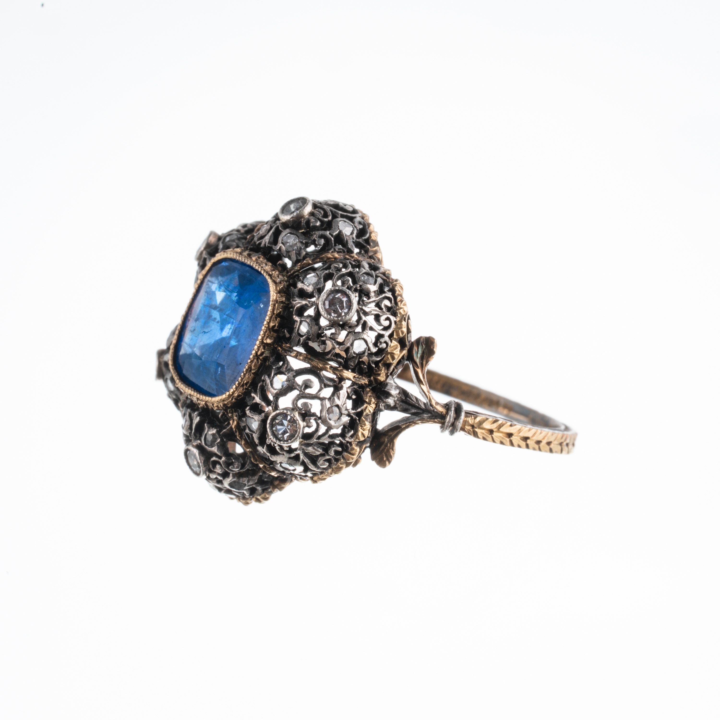 M. Buccellati - Anello in oro giallo 18 kt e argento con zaffiro