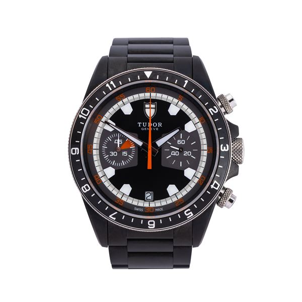 TUDOR - TUDOR – HERITAGE CHRONO PVD CRONOGRAFO A CARICA AUTOMATICA IN ACCIAIO PVD CON QUADRANTE NERO, GHIERA CON INSERTO CON NUMERI ARABI E DATARIO AD ORE SEI 